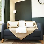 Homely ! Perfect For Contractors And Guests With Private Off Street Parking Daire *